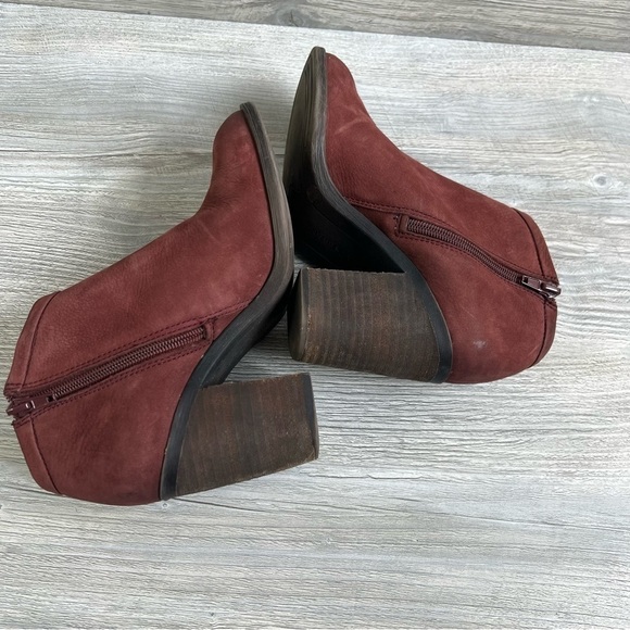 Lucky Brand Salza brick red leather asymmetrical ankle boots with zipper sz 6.5 - Picture 7 of 13